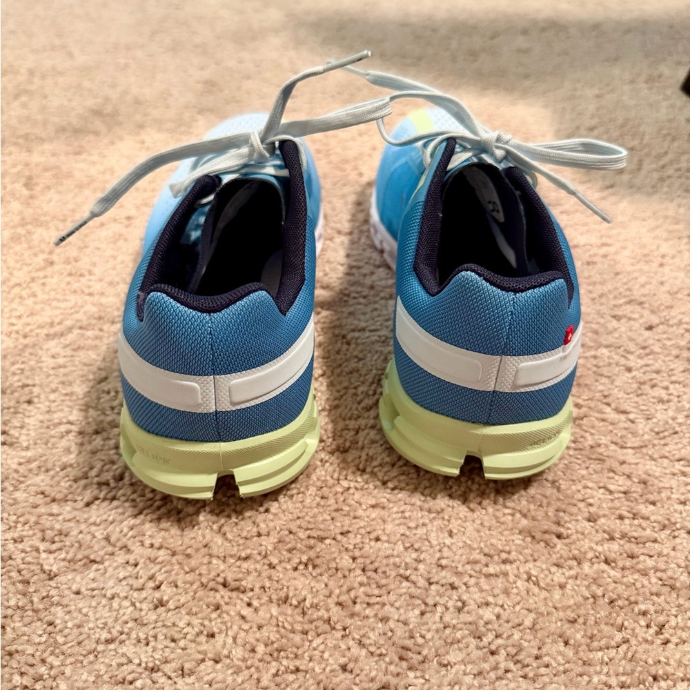 On Running Cloudflow Womens Low Top Sneakers in Niagara/Meadow 9 - Picture 4 of 9
